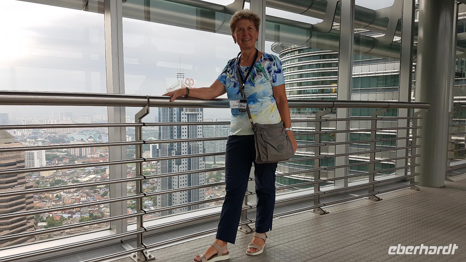 Malaysia, Kuala Lumpur, Brücke der Petronas Towers