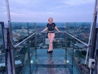 Malakka - Ausblick vom The Shore Sky Tower (Reisebegleiterin Katrin)