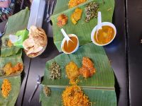 Insel Penang - Mittagessen in einem Indischen Restaurant in Georgetown 