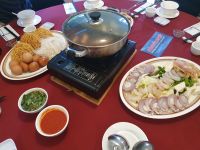 Cameron Highlands, Steemboat-Abendessen im Hotel Strawberry Park