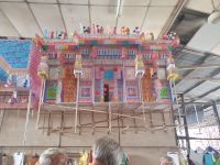 Georgetwon, Besuch einer Fabrik für Papierfiguren, Haus aus Papier