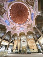 In der großen Moschee von Putrajaya