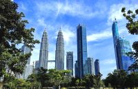 Skyline von Singapur mit den markanten Petronas Towers
