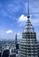 Ausblick von den Petronas Towers auf Merdeka 118