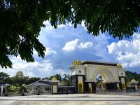 Am Palast des Königs Ibrahim von Johor, 17. Monarch seit der Unabhängigkeit 