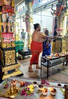 Im indischen Tempel findet gerade eine Gebetszeremonie statt, Georgetown, Penang