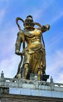 Bronzestatue am Kek Lok Sie Tempel