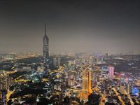  Malaysia. Kuala Lumpur. Nächtlicher Blick vom Fernsehturm