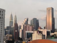  Malaysia. Kuala Lumpur. Blick zu den Petronas Towers