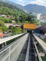 Malaysia. Auffahrt zum buddhistischen Kek-Lok-Si Tempel / Penang