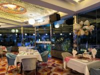 Malaysia. 360° Drehrestaurant auf dem Bayview Hotel. Georgetown / Penang