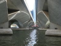 unter den Brücken von Singapur