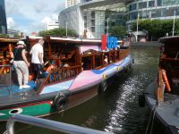 die Bootsfahrt in Singapur kann beginnen