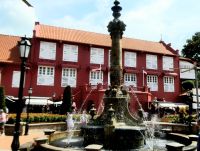 Queen Viktoria  Brunnen am Roten Platz in Malakka