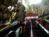 weiter geht es nach oben (Batu Caves)