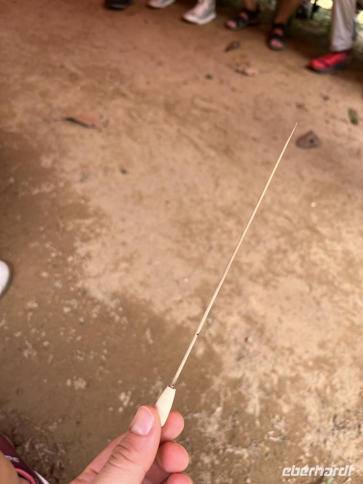 Dorf Ureinwohner, Pfeil, Taman Negara, Malaysia.jpeg