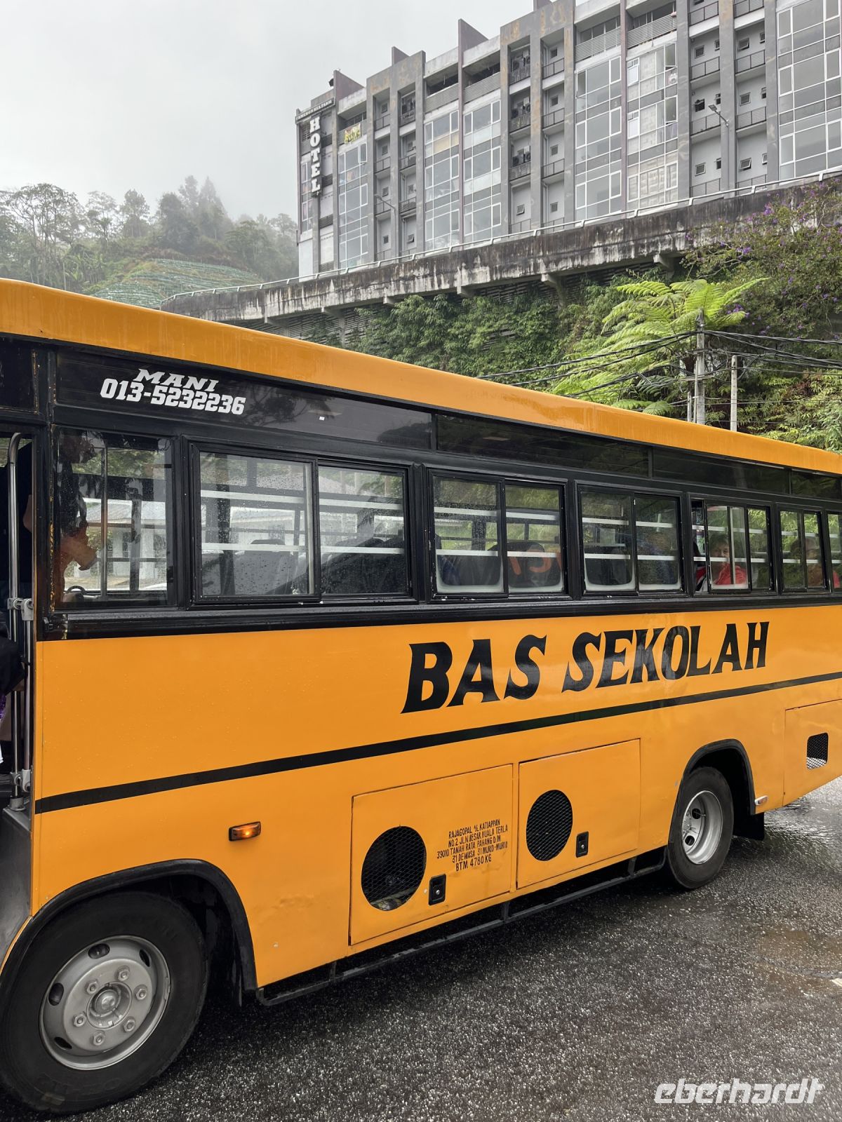 Schulbus, Cameron Highlands, Malaysia.jpeg