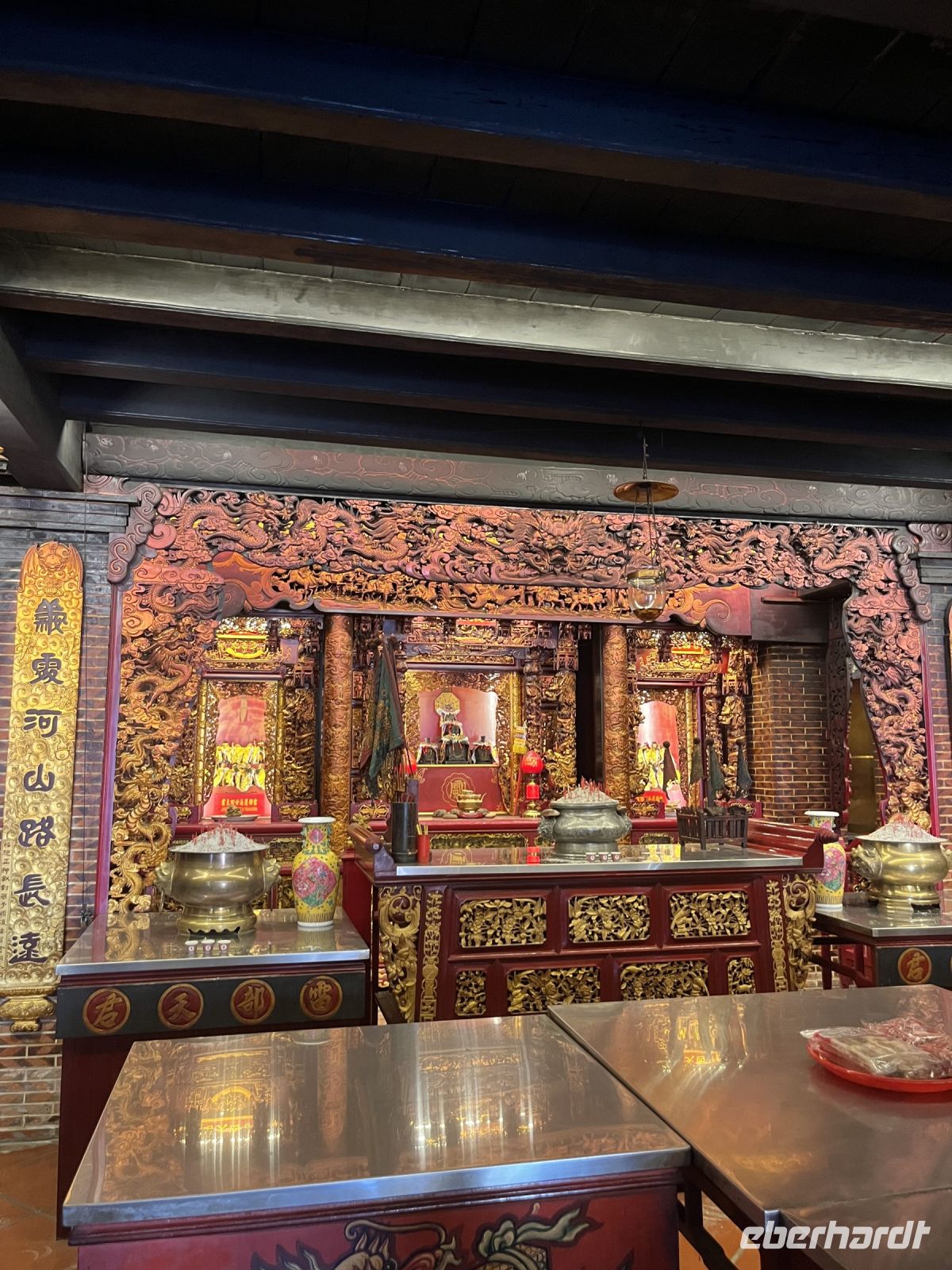 Tempel, George Town, Malaysia.jpeg