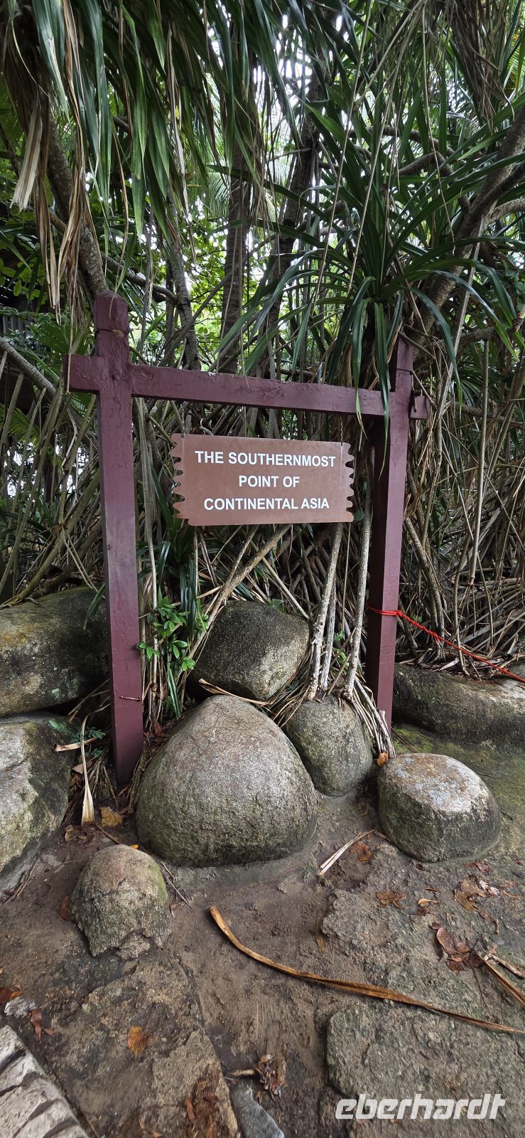 Gedenktafel am südlichsten Punkt von Kontinentalasien - Sentosa Island Singapur