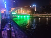 Die Brücke in allen Farben - Adieu oder Auf Wiedersehen Singapur &ndash; &copy; Marieta Beck (Eberhardt TRAVEL)