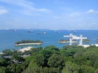 Blick von der Seilbahn auf die Insel Sentosa und das Meer - Singapur &ndash; &copy; Marieta Beck (Eberhardt TRAVEL)