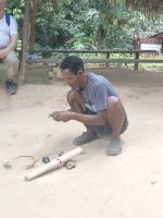 Wie kann man Feuer anzünden - Orang Asli in  Taman Negara - Malaysia &ndash; &copy; Marieta Beck (Eberhardt TRAVEL)