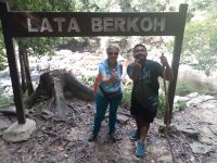 Mit unseren Ranger am Lata Berkoh angekommen - Taman Negara - Malaysia  &ndash; &copy; Marieta Beck (Eberhardt TRAVEL)