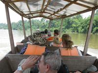 Taman_Negara_Bootsfahrt_zum_Resort