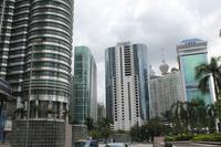an den Petronas Twin Towers
