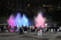 vor den Petronas Towers