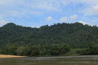 Fahrt mit dem Langboot zum Resort im Taman Negara