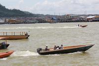 Erkundung des Wasserdorfes in Brunei
