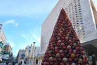Weihnachtsbaum aus Glaskugeln