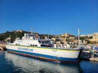 Ankunft mit der Fähre im Hafen Mgarr/Gozo/Malta