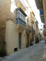 typisch die vielen Balkone