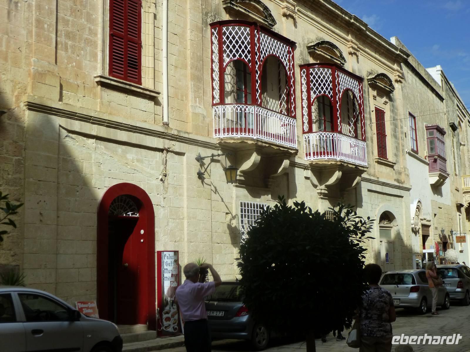 wunderschöne Balkone....