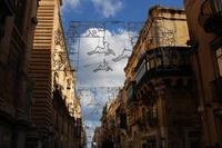 Weihnachtlich geschmückte Gassen in Valletta
