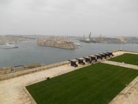 Valletta (Ausblick von den Oberen Barrakka Gärten auf den Großen Hafen)