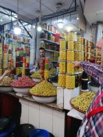 Oliven und marokkanische Salzzitronen, Souk in Marrakesch