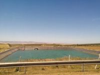 Regenwassersammelbecken an der Schnellstraße auf dem Weg nach Fes