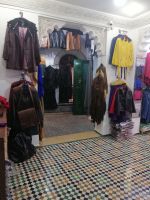 Lederkleidung in der Gerberei, Medina von Fes