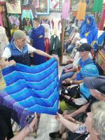 Verkaufsgespräche in der Agaven-Seiden-Werkstatt, Medina von Fes