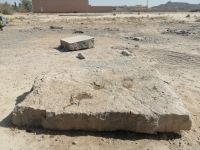 Erfoud: Besichtigung einer Fossilienwerkstatt - frisch angelieferte Felsenbrocken mit Fossilien