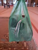 Schuhe aus- zur Besichtigung der Hassan II Moschee