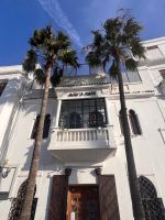 7.4.Ricks Cafe´ aussen.jpeg