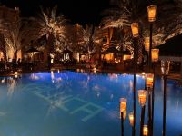 11.4. Xaluca-Pool by night.jpeg