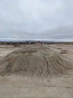 196) Brunnen- bzw. Wasserleitsystem in der Wüste bei Erfoud, Marokko