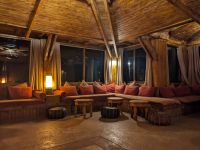 225) Gemütliche Bar im Xaluca Dades Hotel, Marokko