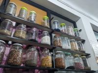 339) Gewürze, Cremes, Salben uvm. in den Souks von Marrakesch, Marokko