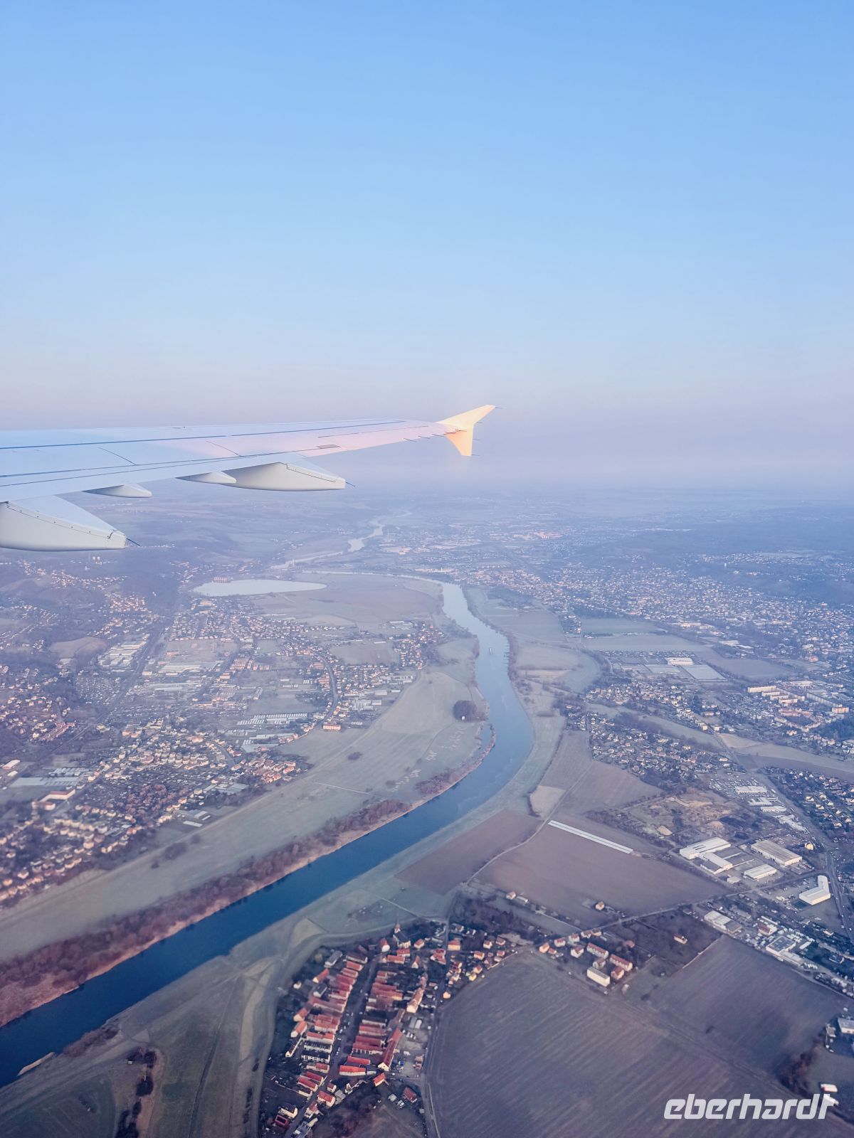 1. Tag - Flug von Dresden nach Frankfurt  &ndash; &copy;  (Eberhardt TRAVEL)